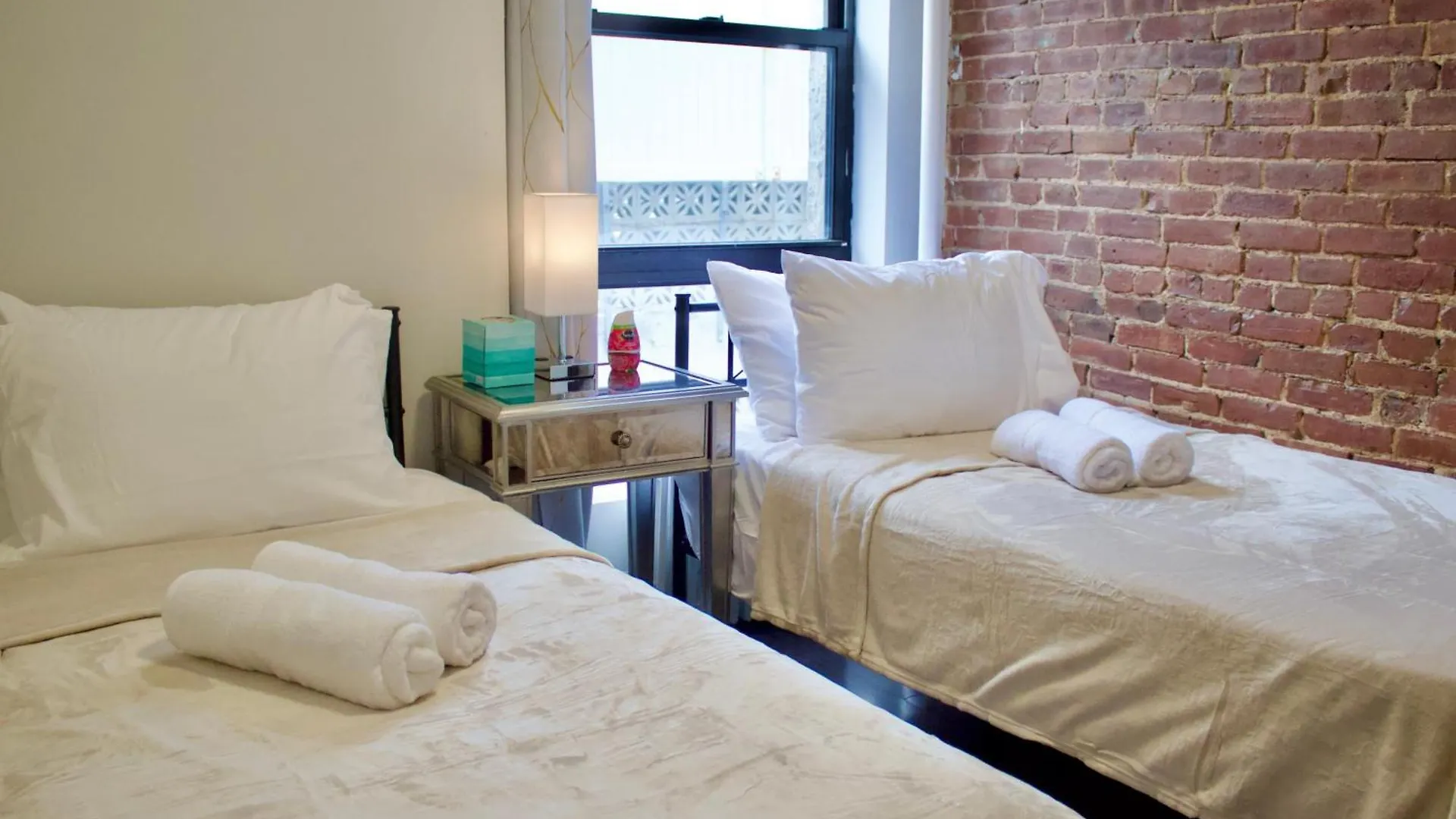 One Block Away From Times Square! Aparthotel New York