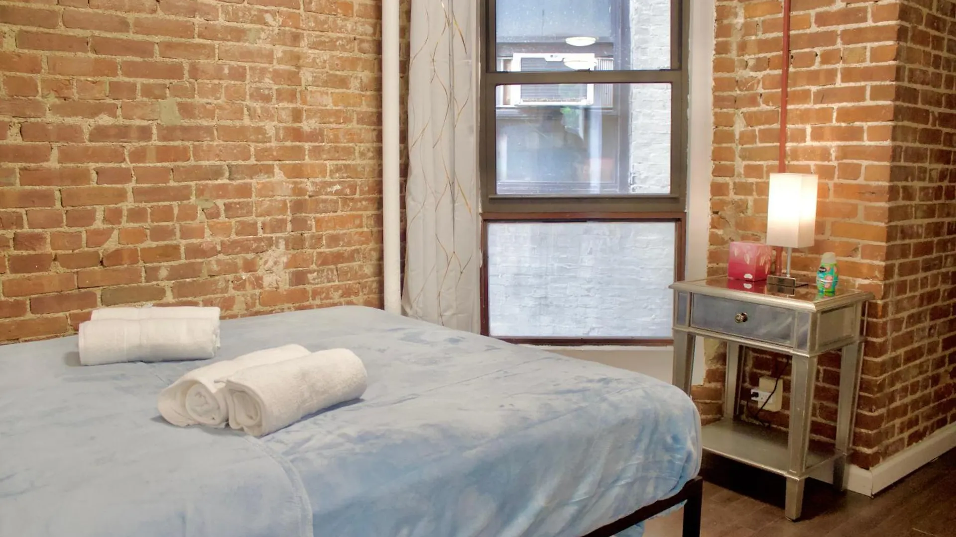 One Block Away From Times Square! Aparthotel New York